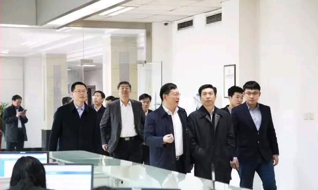 濰坊市委副書記、市長李寬端一行來集團公司參觀調(diào)研