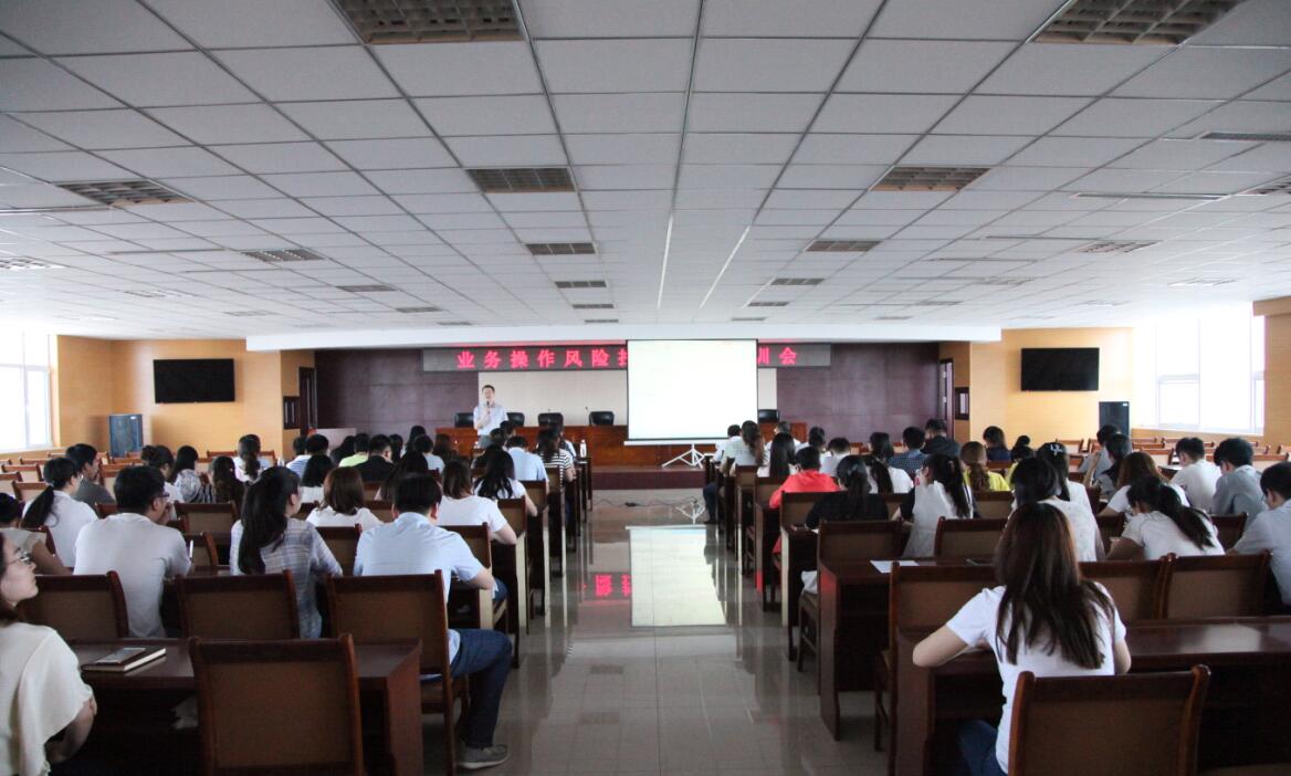 集團(tuán)公司代表外貿(mào)綜合企業(yè)參加濰坊市外貿(mào)發(fā)展情況專項(xiàng)督查座談會