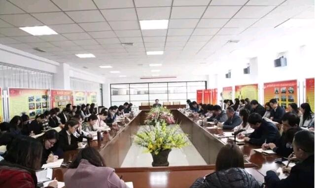 集團公司舉行企業(yè)文化專題會議