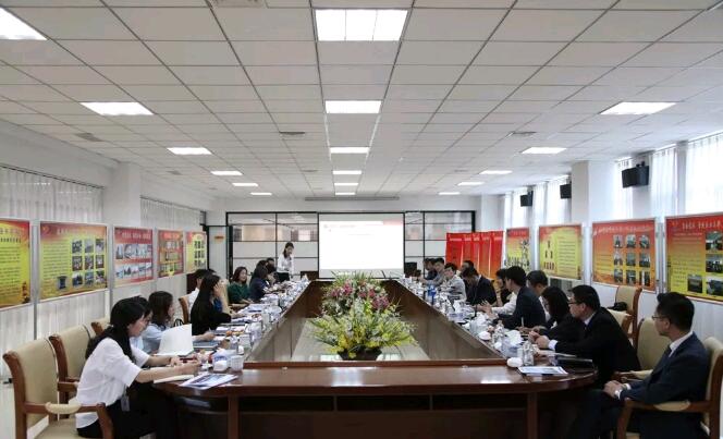 高晟財富控股集團(tuán)有限公司領(lǐng)導(dǎo)一行蒞臨集團(tuán)公司洽談合作項目