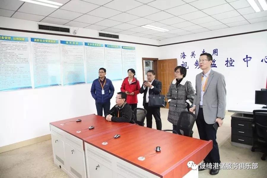 省領(lǐng)導(dǎo)蒞臨集團(tuán)公司參觀調(diào)研與指導(dǎo)倉儲標(biāo)準(zhǔn)化建設(shè)工作