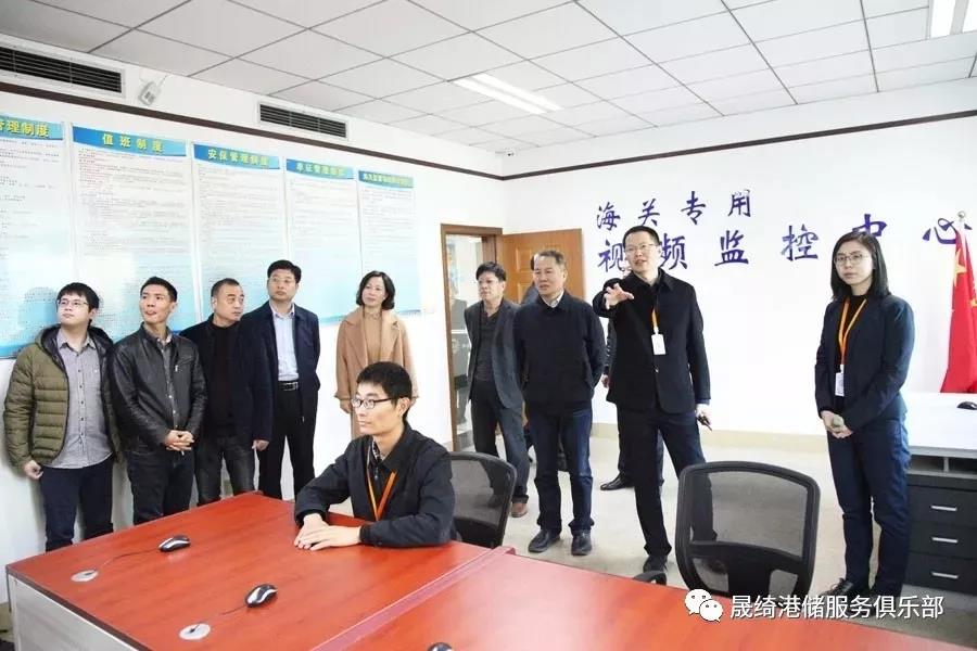 3 15424463401028.jpg